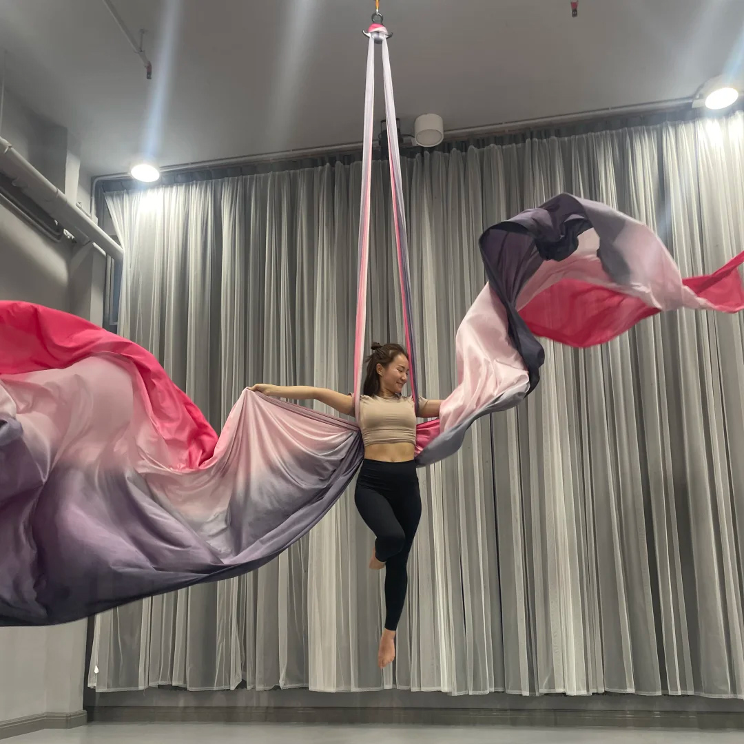 10m Aerial Silks Ombre Aerial  – Yoga And Fitness Studio Bewertung und Preis